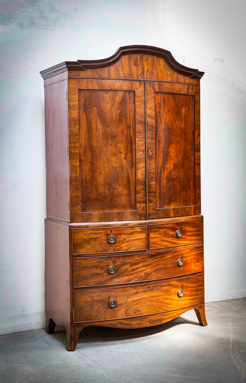 Mahogany Gentleman’s Linen Press