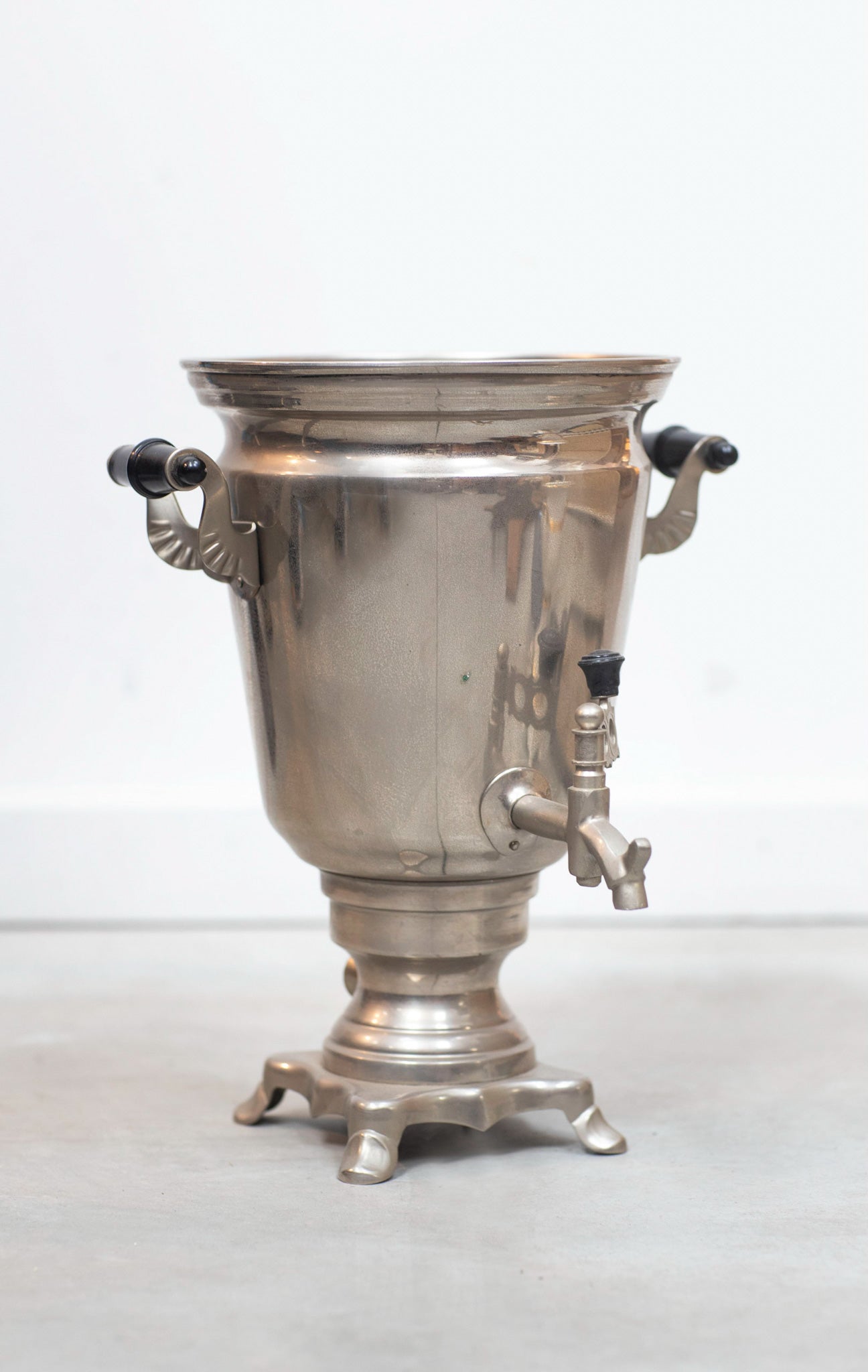 19th Century Belgian Samovare in Nickel - in room